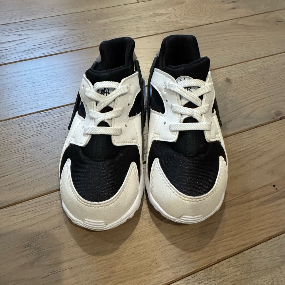 Nike unisex sneakers great condition